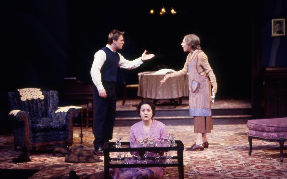 Wayne Maugans, Kali Rocha, and Laura Esterman in THE GLASS MENAGERIE by Tennessee Williams, directed by Joseph Chaikin, Yale Repertory Theatre. Photo © T. Charles Erickson, 1999.