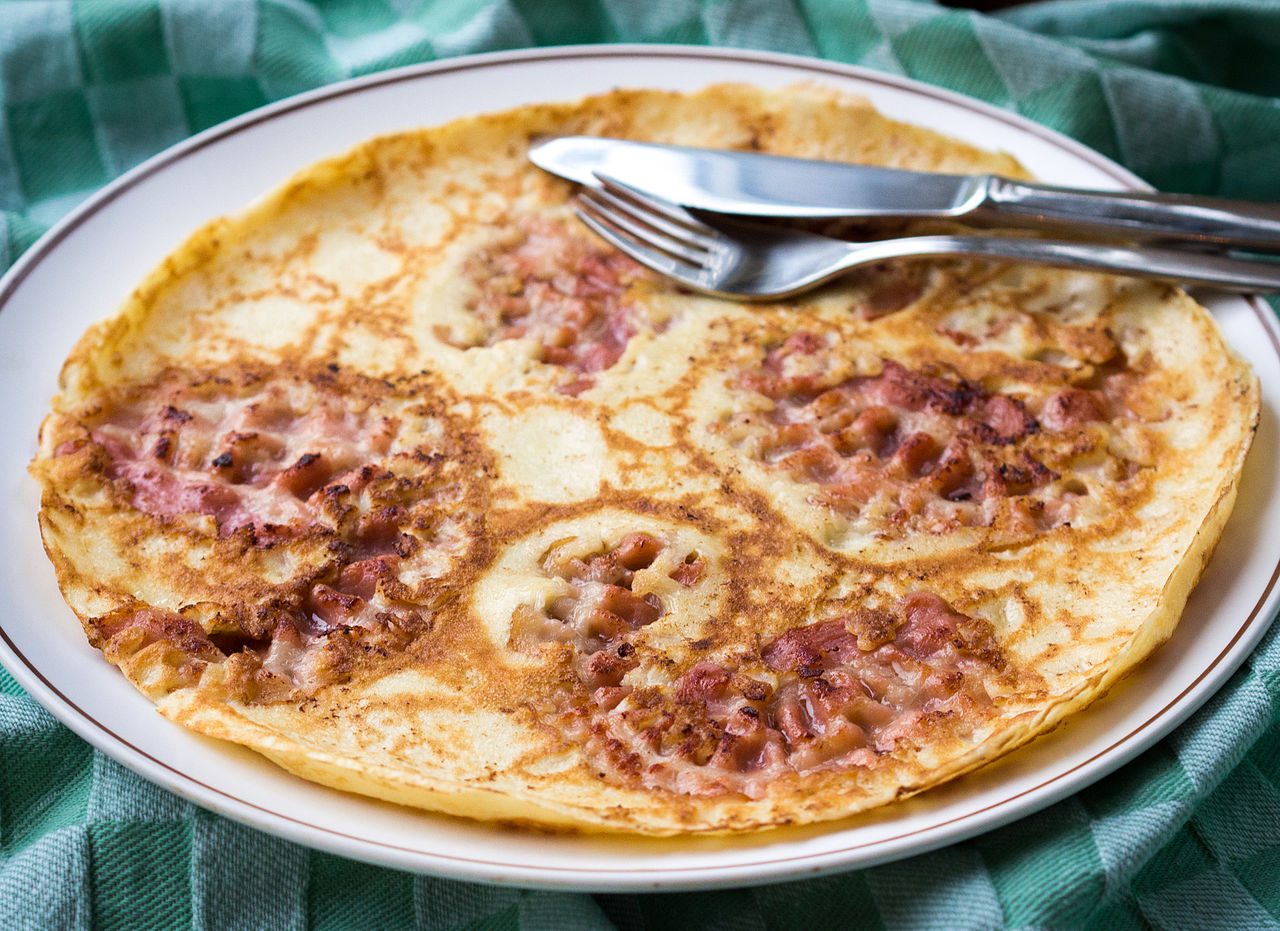 Dutch Pancake: Pannenkoek